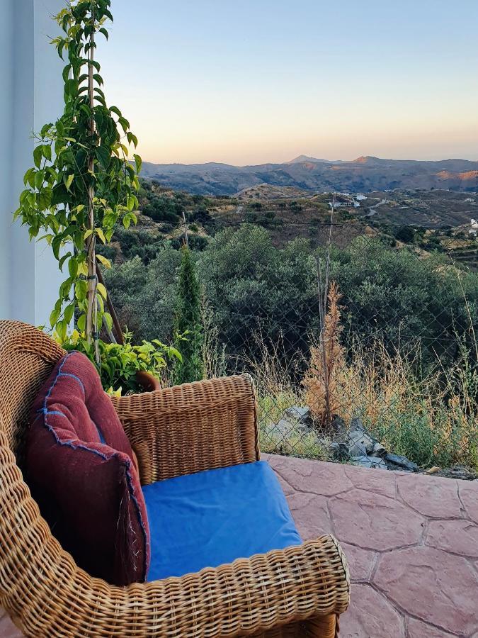 Homestay En-suite Bedroom With Private Entrance At Casa Sofija
